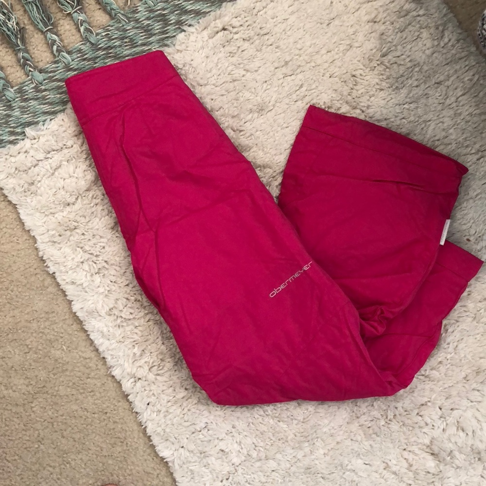 Girls size 10 bright pink ski pants. Obermeyer